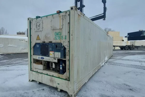 40HC WORKING REEFER – SIDE PANEL DAMAGE - Image 3