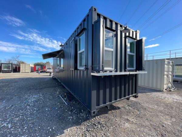 40ft Shipping Container with bar - Image 11